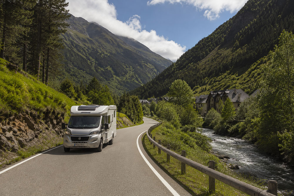 Autocaravana en carretera