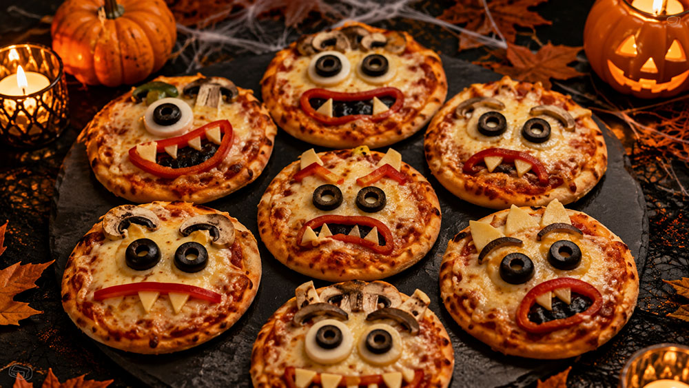 Mini pizzas monstruosas